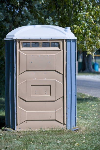 Best Porta potty rental near me  in Oberlin, OH